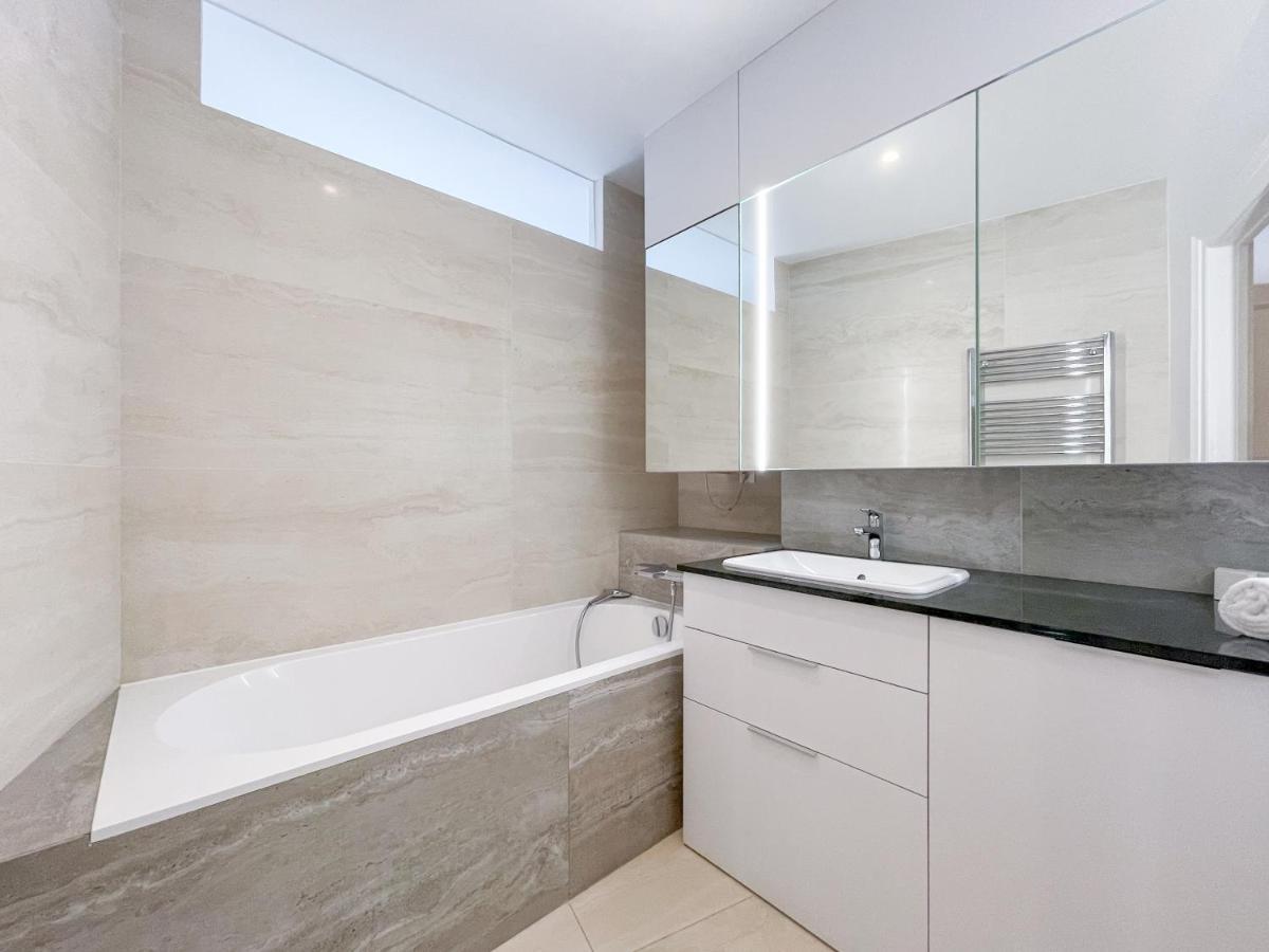 Elysian Apartment Pozsony Kültér fotó